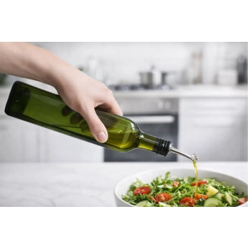 Szklana butelka na oliwę 500 ml z zestawem akcesoriów