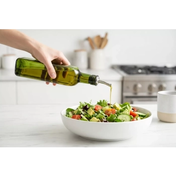 Szklana butelka na oliwę 500 ml z zestawem akcesoriów